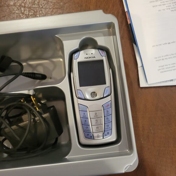 Nokia 6820 Freedom AT&T wireless Rare Flip Smartphone with chargers, box - Picture 7 of 9